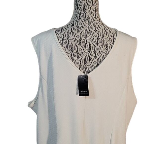 TORRID NEW White‎ Sleeveless V-Neck Textured Swing Dress Womens Size XL - Picture 7 of 7